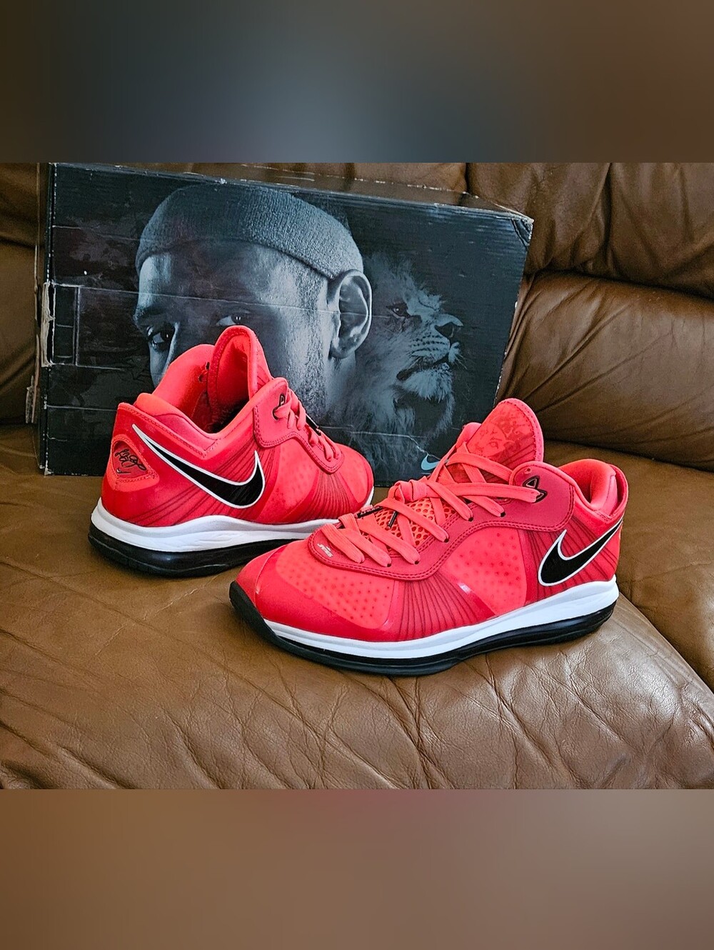 Men's Nike Lebron 8 V/2 Low Solar Red High-End Sneakers Size 10.5
